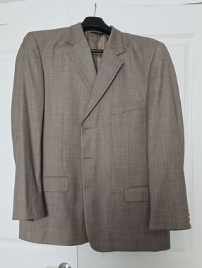 Classic Men's Taupe Blazer